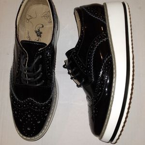 Black and White Laceup Patent Leather Loafers